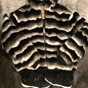 Mens Black&White Fur Coat Size L, W/ Mens Jordans